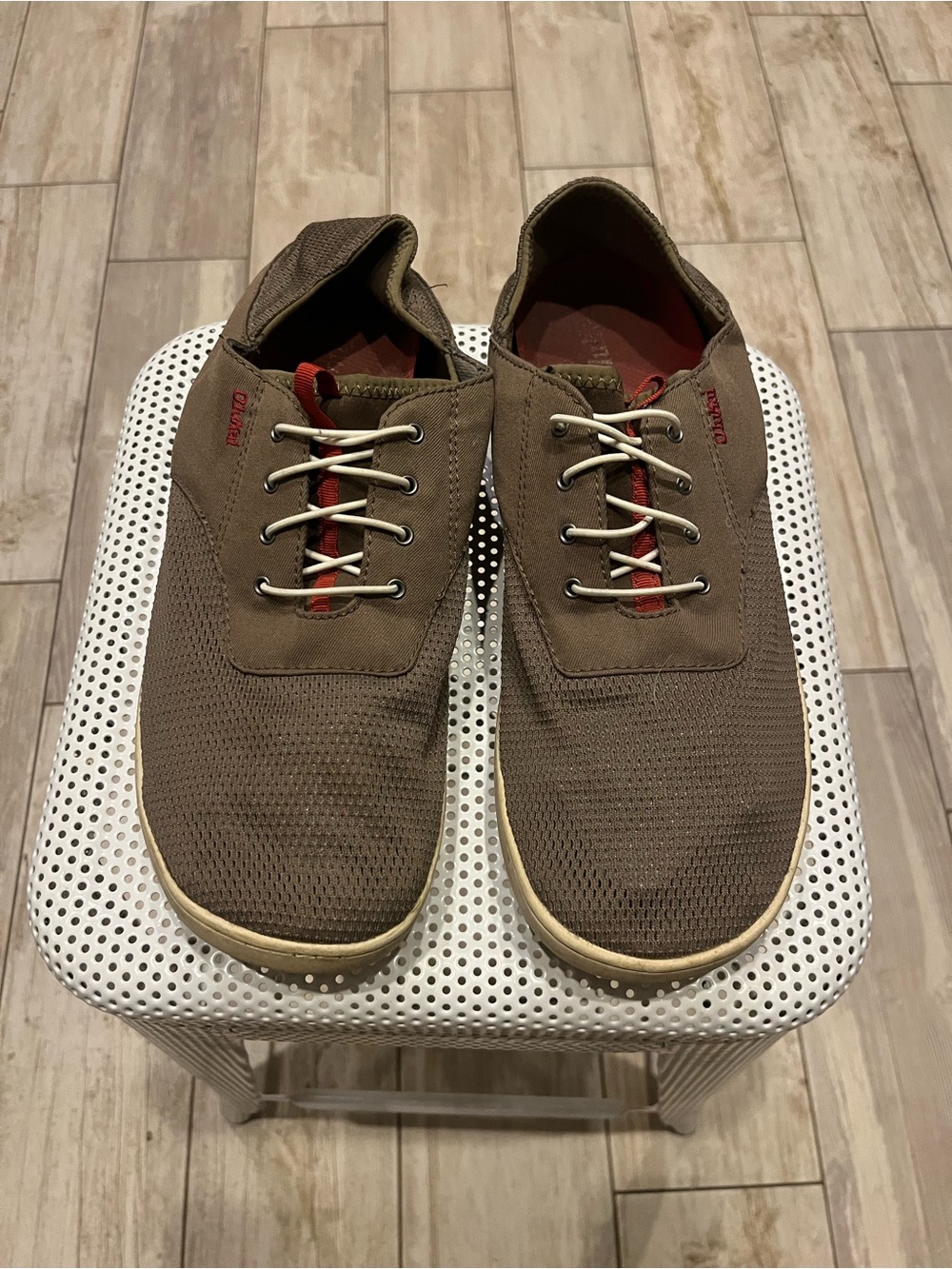 Men's Olukai Brown Knit Sneakers with Red Accents